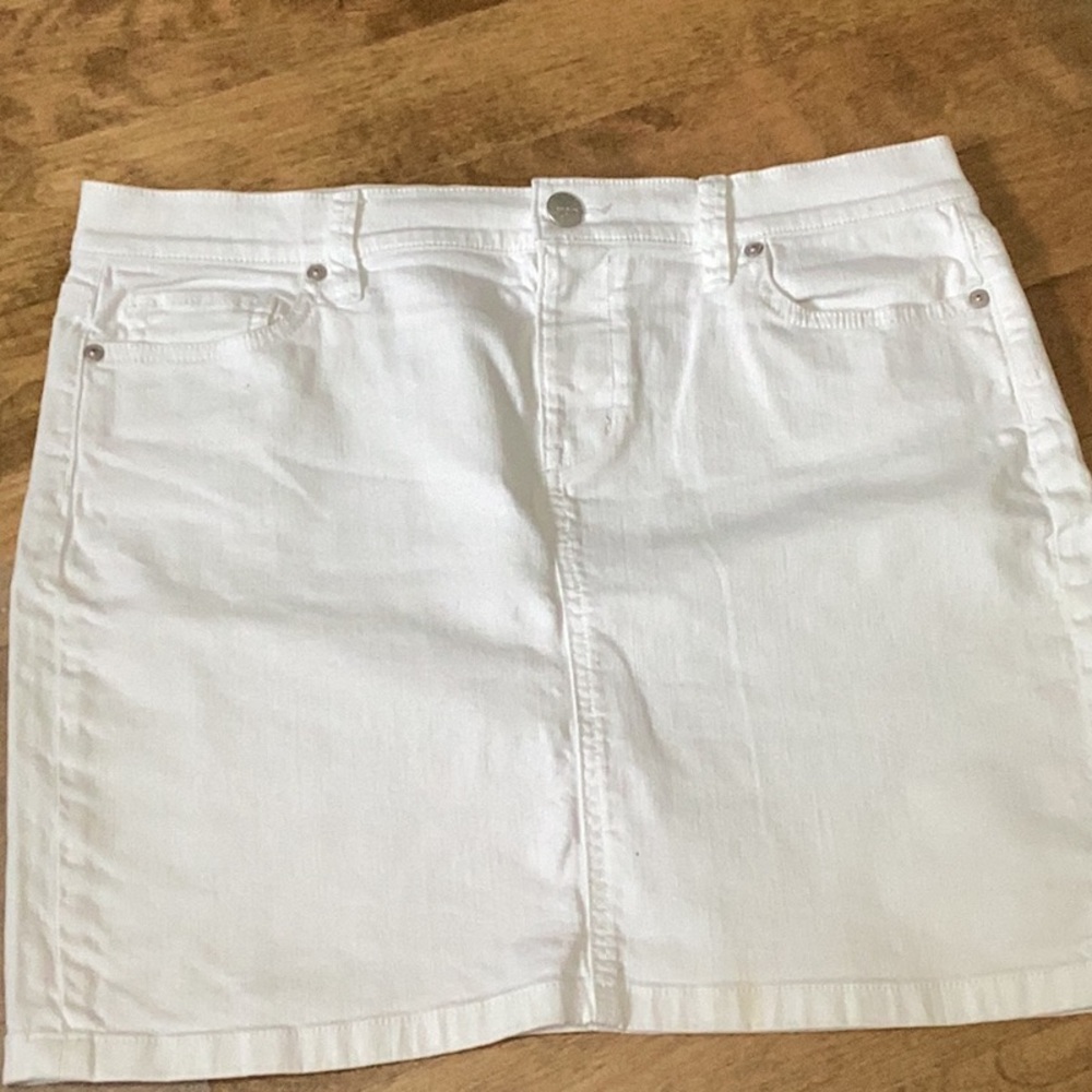 LOFT White Mini Skirt Casual Resort Wear